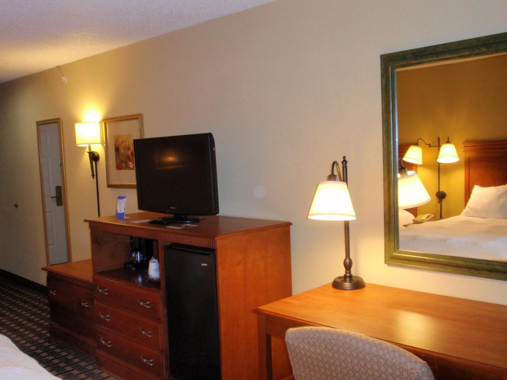 Baymont By Wyndham Lewisville Exterior foto